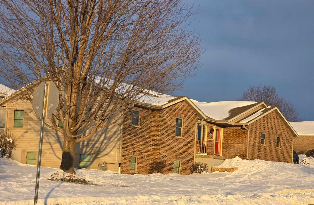 Photo of 601 Baja Drive, Epworth, IA 52045 (MLS # 153568)