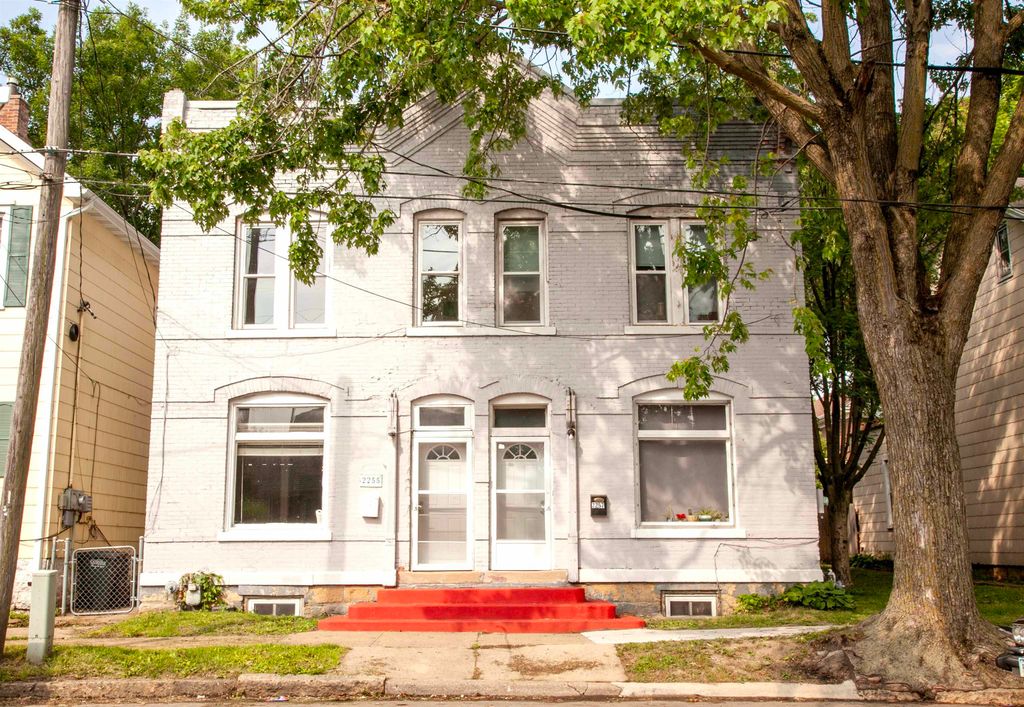 Photo of 2255-2257 Jackson Street, Dubuque, IA 52001 (MLS # 153176)
