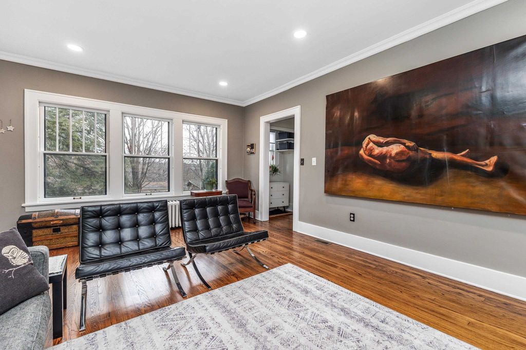 Photo of 949 Clarke Drive, Dubuque, IA 52001 (MLS # 153540)