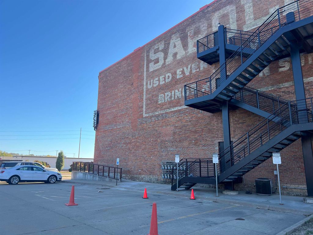 Photo of 44 Main Street #Suite104, Dubuque, IA 52001 (MLS # 153357)