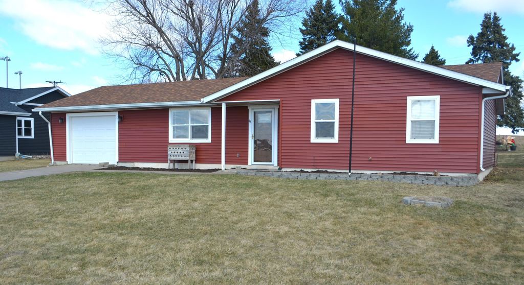 Photo of 64 Prairie Drive, Miles, IA 52064 (MLS # 154149)