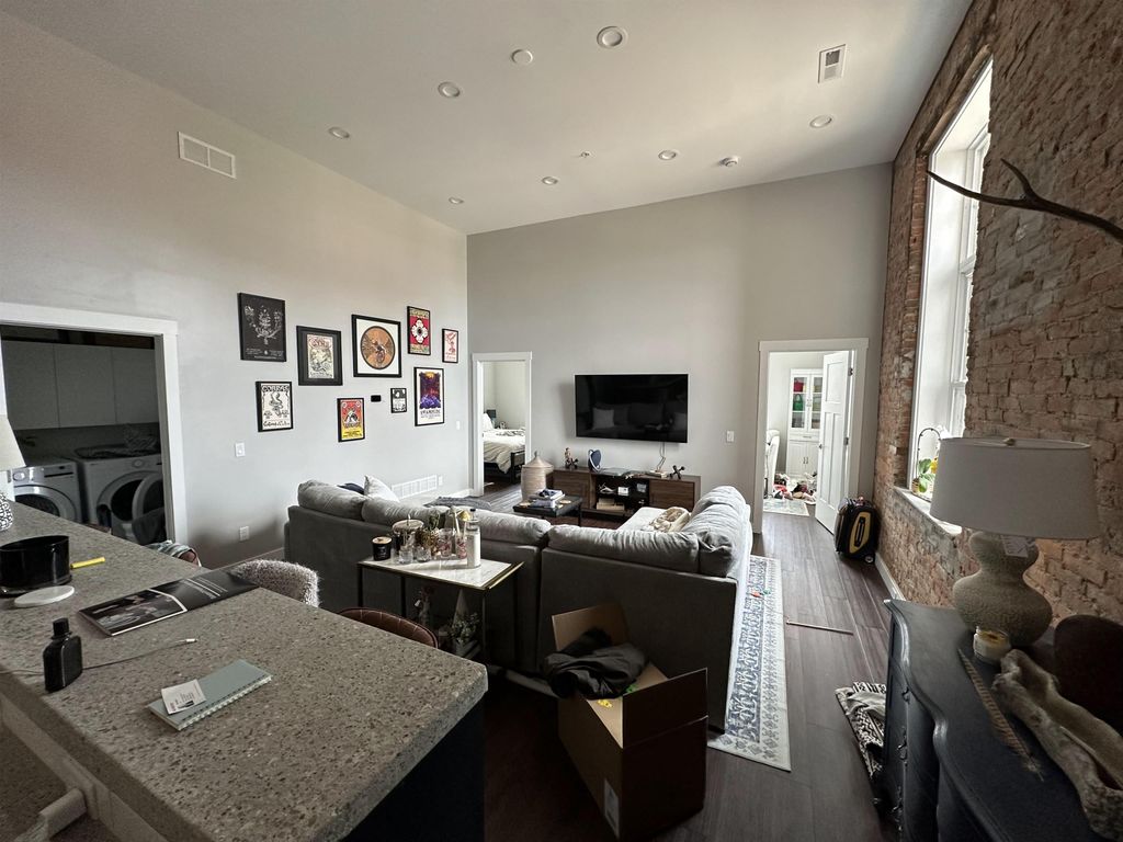 Photo of 1199 Central Avenue, Dubuque, IA 52001 (MLS # 151285)