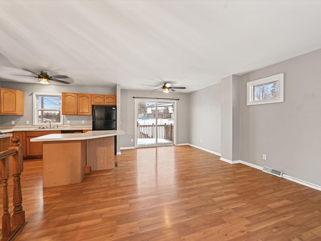 Photo of 2665 Marywood Drive, Dubuque, IA 52001 (MLS # 153627)