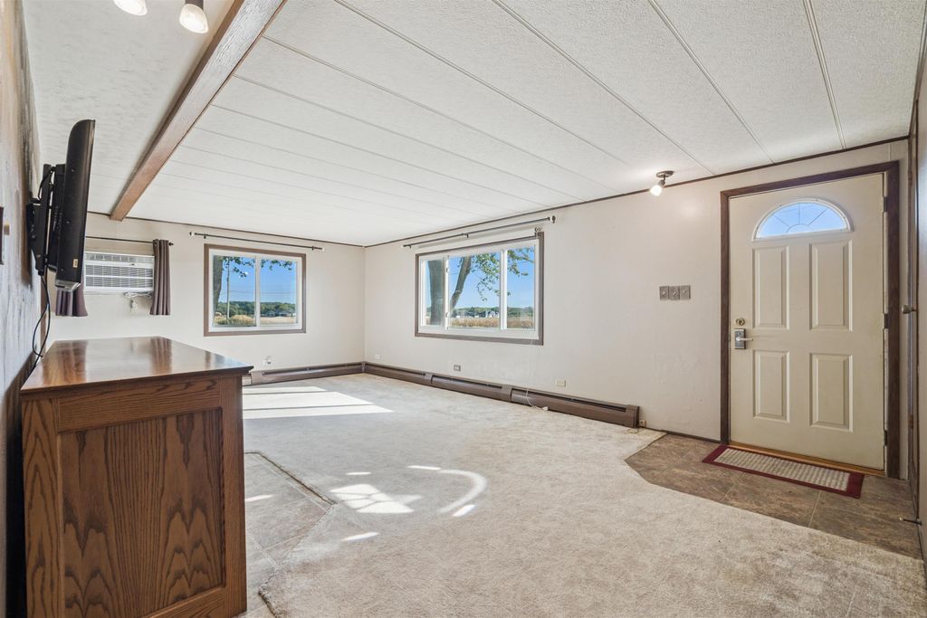 Photo of 2165 332nd Ave Ave, Dyersville, IA 52040 (MLS # 153096)