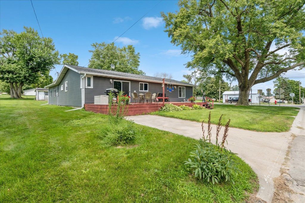 Photo of 600 Franklin Street, Delhi, IA 52223 (MLS # 152610)