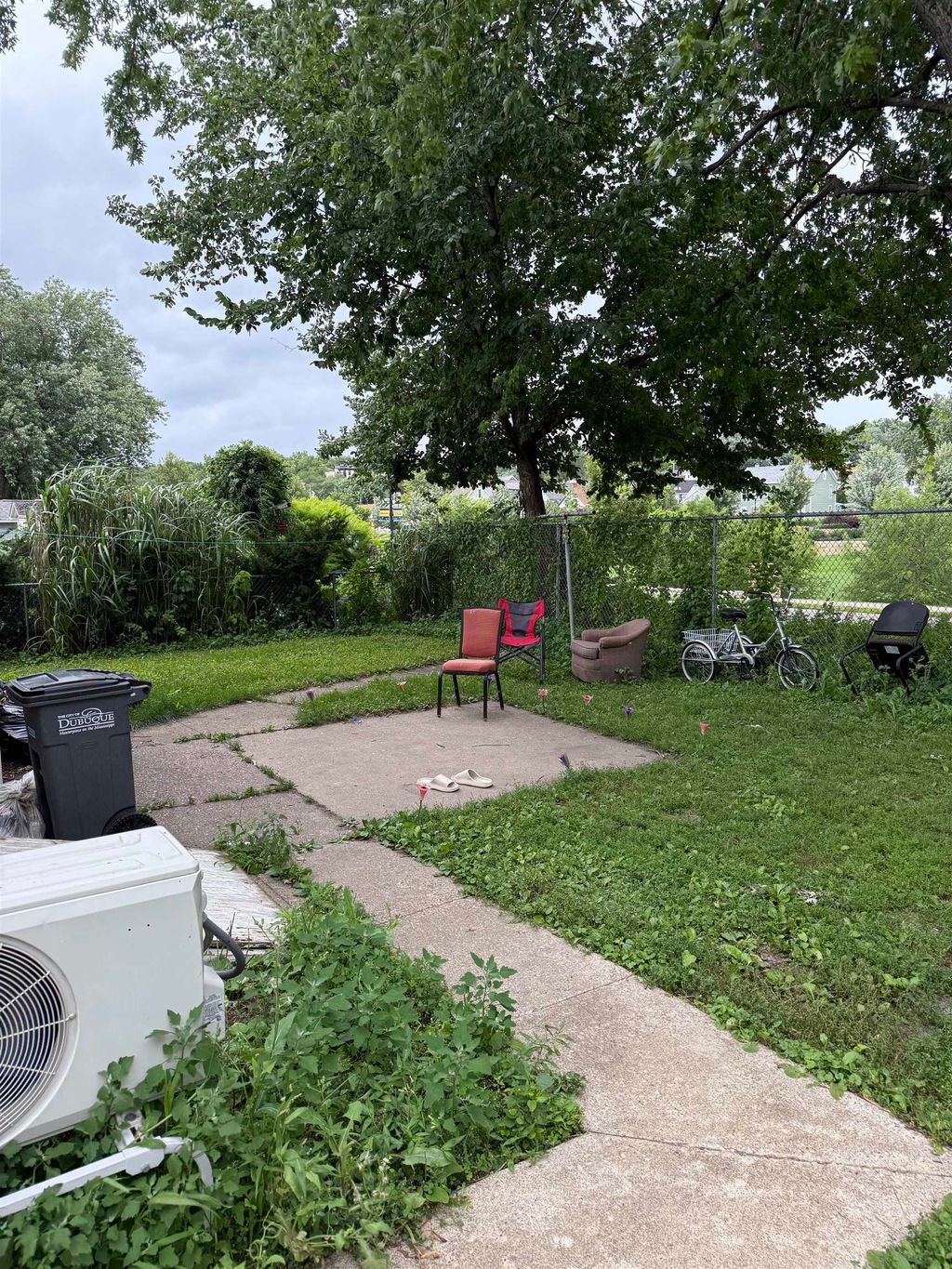 Photo of 2274 Washington Street, Dubuque, IA 52001 (MLS # 153057)