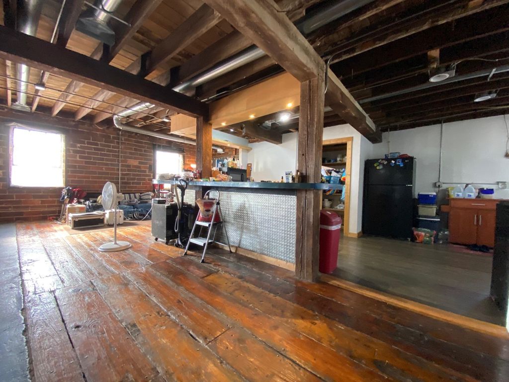 Photo of 653 White Street, Dubuque, IA 52001 (MLS # 153943)