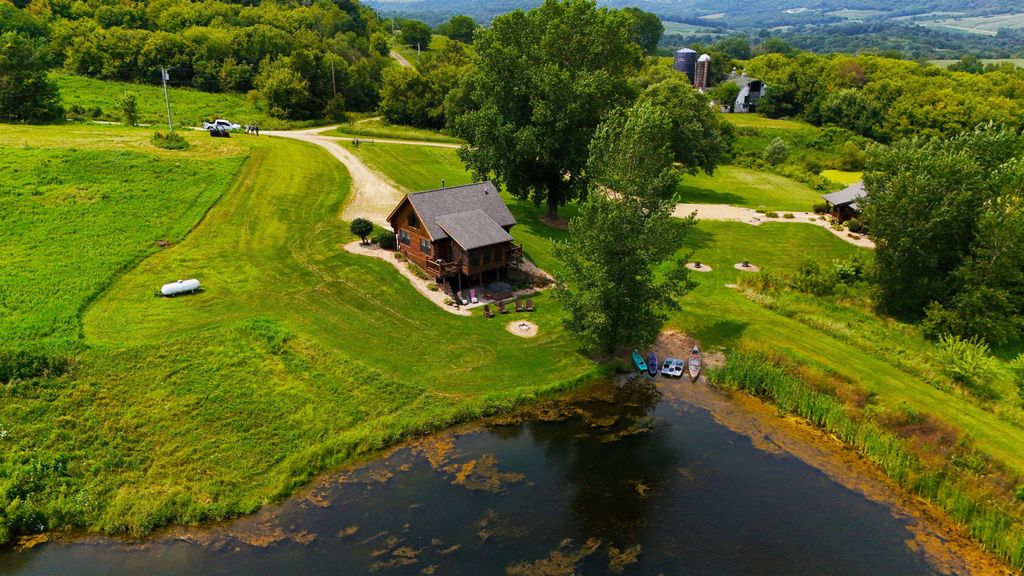 Photo of 11838 Lorelei Lane, Dubuque, IA 52003 (MLS # 152689)