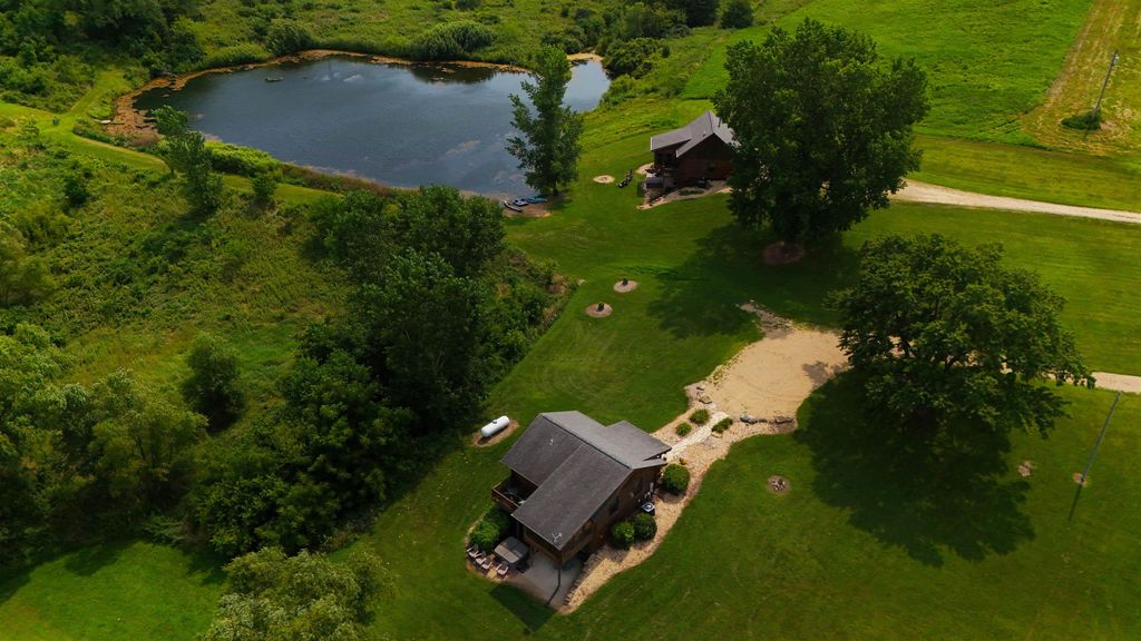 Photo of 11838 Lorelei Lane, Dubuque, IA 52003 (MLS # 152689)