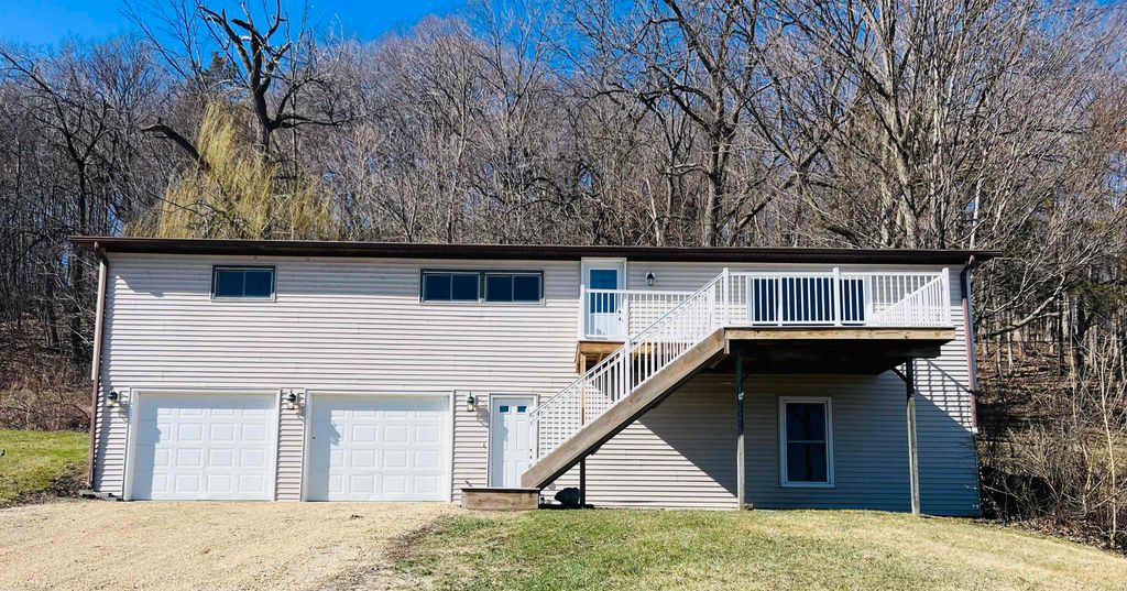 Photo of 903 Stone Street, Bellevue, IA 52031 (MLS # 154184)