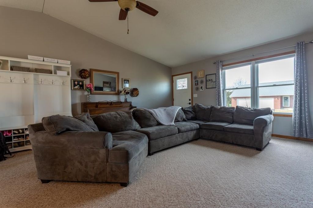 Photo of 568 Walnut Ridge Street, Peosta, IA 52068 (MLS # 153932)