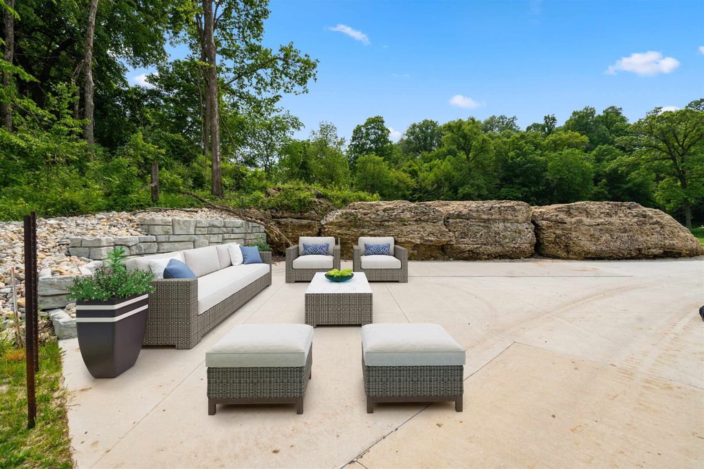 Photo of LOT 1 Lake Pointe Estates Street, Delhi, IA 52223 (MLS # 152226)