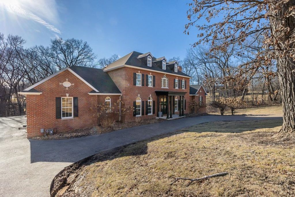 Photo of 77 Roosevelt Drive, East Dubuque, IL 61025 (MLS # 152940)