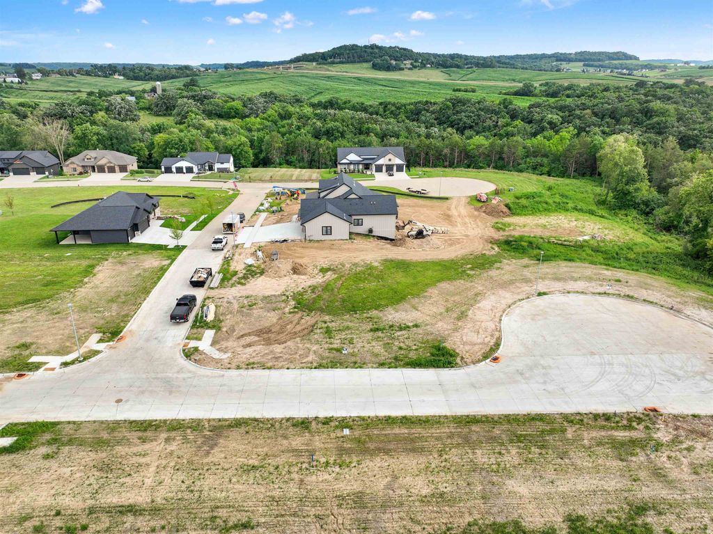 Photo of Lot 77 Waterbridge Lane, Dubuque, IA 52003 (MLS # 152541)