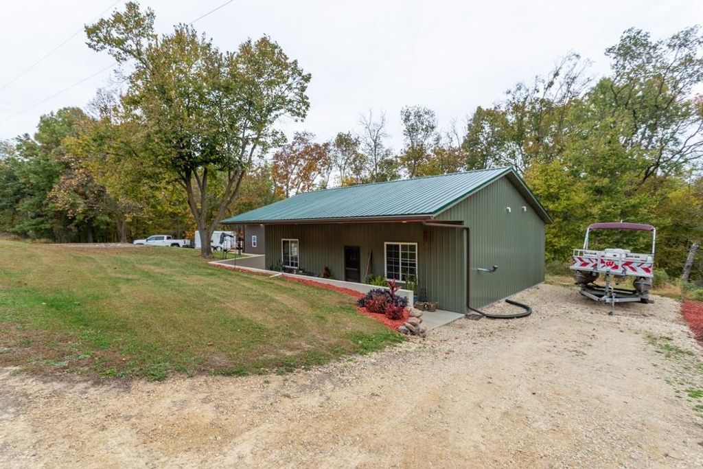 Photo of 9600 Ash Street, Bernard, IA 52032 (MLS # 153274)
