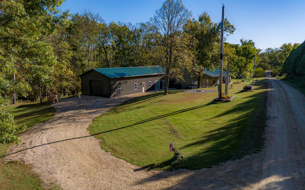 Photo of 9600 Ash Street, Bernard, IA 52032 (MLS # 153274)
