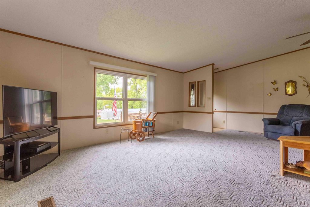 Photo of 165 Copper Kettle Lane, East Dubuque, IL 61025 (MLS # 154065)