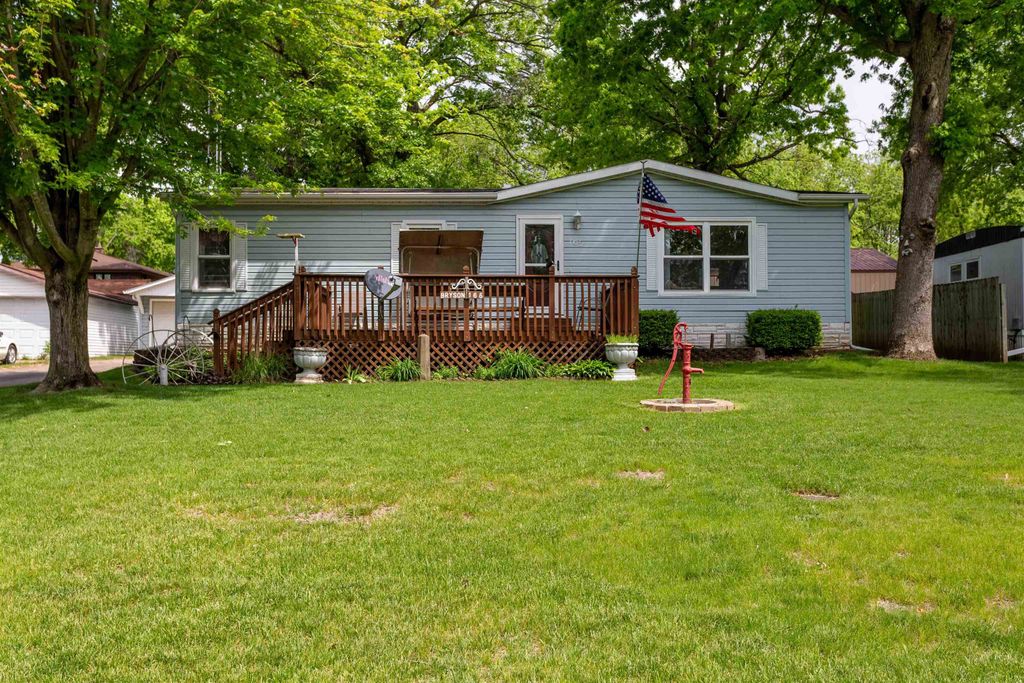 Photo of 165 Copper Kettle Lane, East Dubuque, IL 61025 (MLS # 154065)