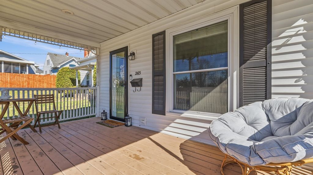 Photo of 2163 Lombard Street, Dubuque, IA 52001 (MLS # 154232)