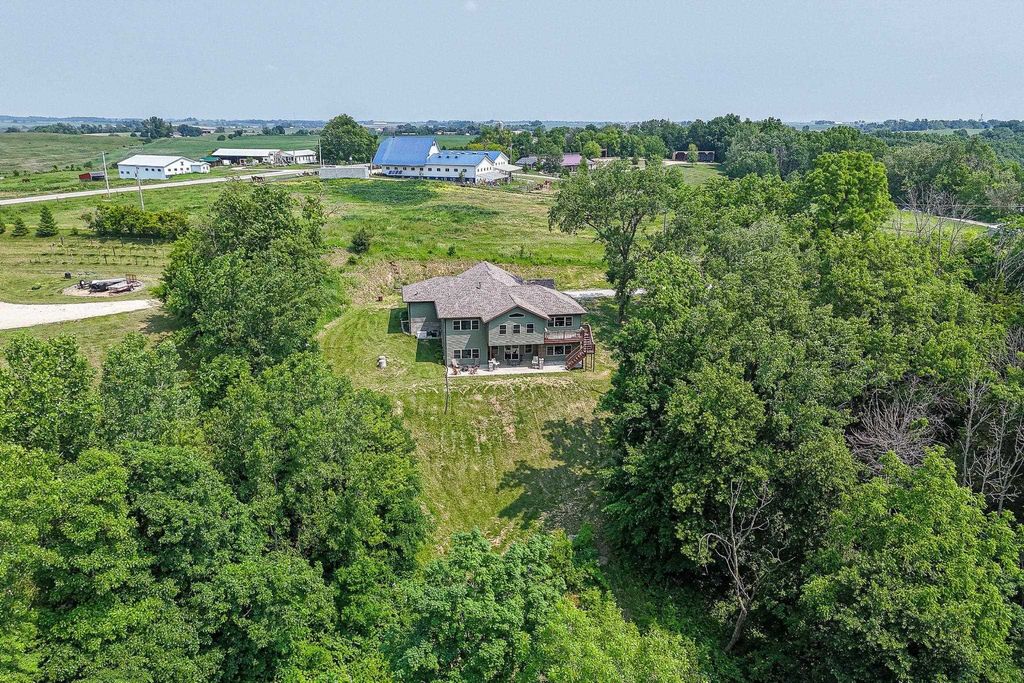 Photo of 25619 226th Avenue, Delhi, IA 52223 (MLS # 153896)