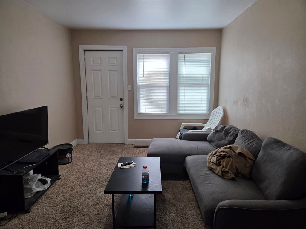 Photo of 1280 Cleveland Avenue, Dubuque, IA 52003 (MLS # 153662)