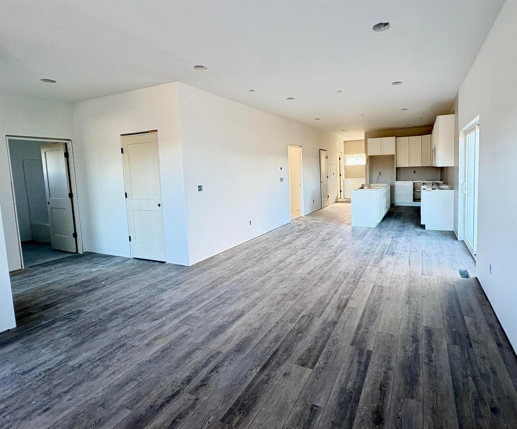 Photo of 2484 Tiffany Court #(I'm Old But Still C, Dubuque, IA 52001 (MLS # 153735)