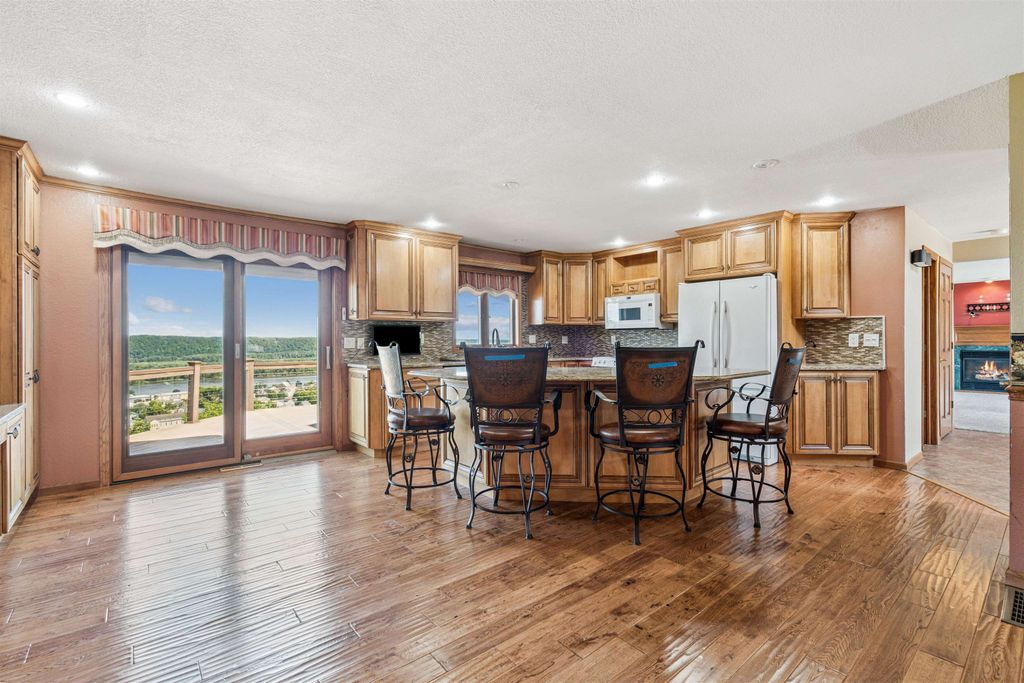 Photo of 1023 Acre Street St, Guttenberg, IA 52052 (MLS # 152864)