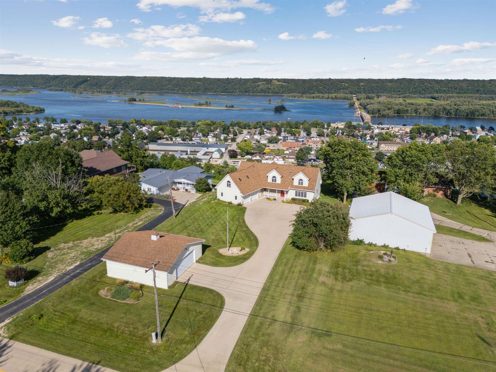 Photo of 1023 Acre Street St, Guttenberg, IA 52052 (MLS # 152864)