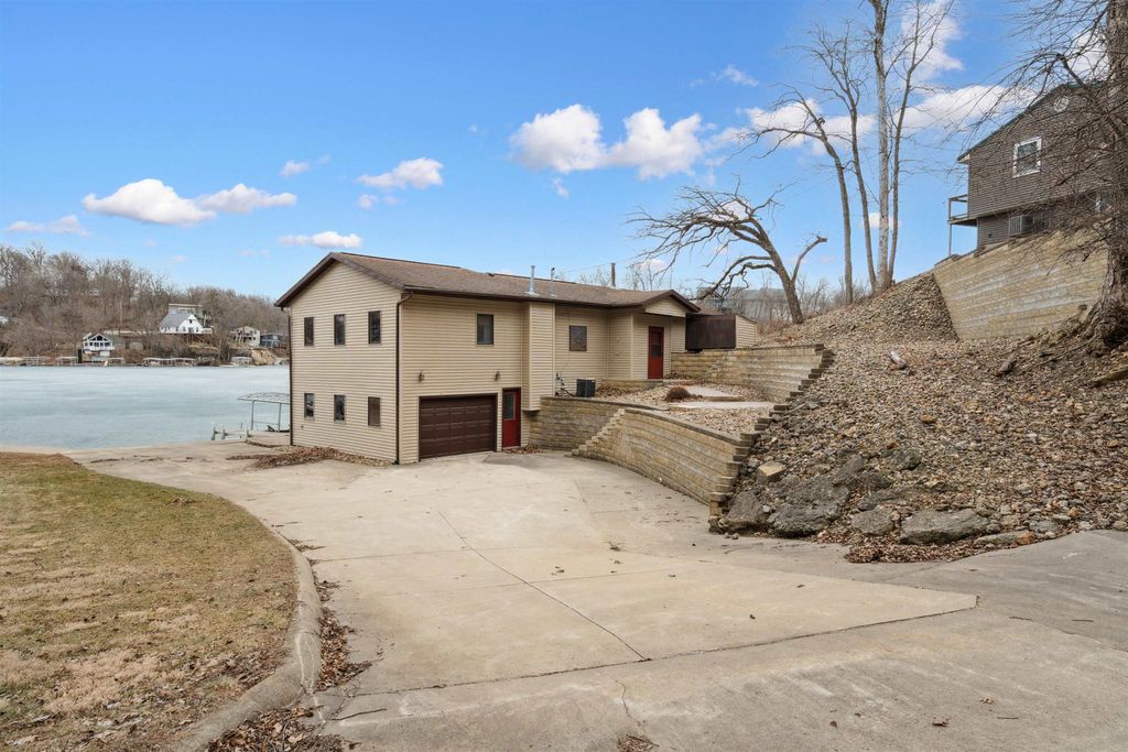 Photo of 22840 262nd Street, Delhi, IA 52223 (MLS # 154011)