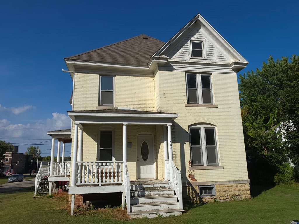 Photo of 603 3rd Street, Savanna, IL 61074 (MLS # 153102)