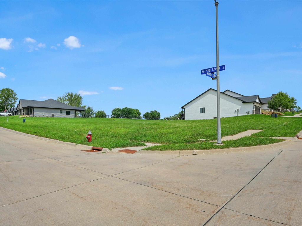 Photo of Lot 25 Rolling Creek Lane, Dubuque, IA 52003 (MLS # 152561)