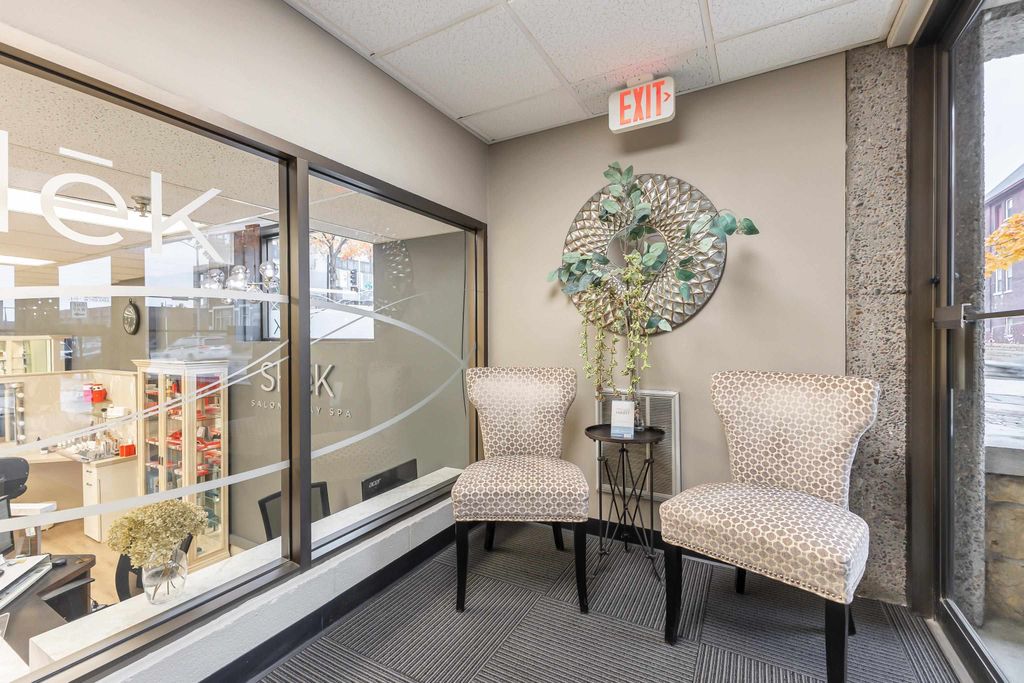 Photo of 890 Main Street Suite 1B St, Dubuque, IA 52001 (MLS # 153286)