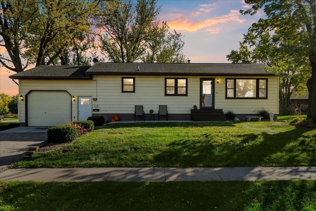 Photo of 516 Charlotte Street, Earlville, IA 52041 (MLS # 153330)
