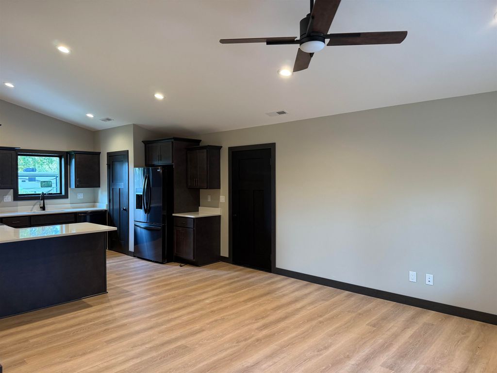 Photo of 931 Liberty Avenue, Dubuque, IA 52001 (MLS # 152524)