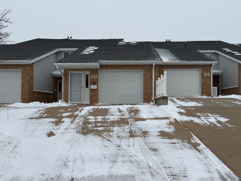 Photo of 2281 Pasadena Drive #Unit 55, Dubuque, IA 52001 (MLS # 153310)