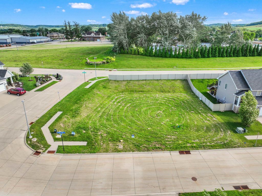 Photo of Lot 3 Autumn Ridge Lane, Dubuque, IA 52003 (MLS # 152553)