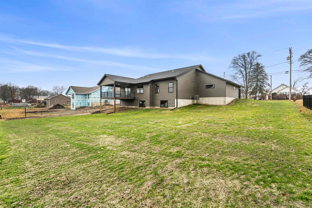 Photo of 605 Charles Street, Delhi, IA 52223 (MLS # 153502)