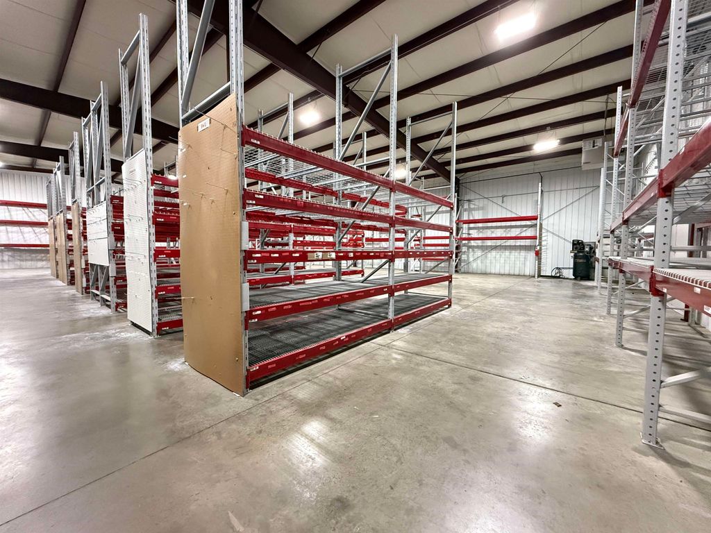 Photo of 10435 Bronzewood Drive, Dubuque, IA 52003 (MLS # 153788)