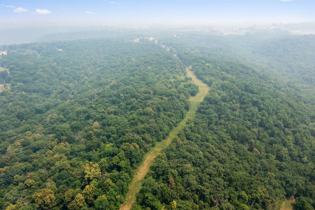 Photo of 0 Olde Davenport Road, Dubuque, IA 52003 (MLS # 147533)