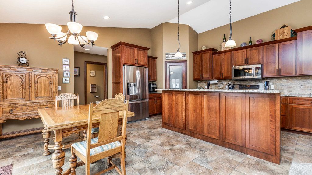 Photo of 2285 Julia Drive, Dubuque, IA 52002 (MLS # 154008)