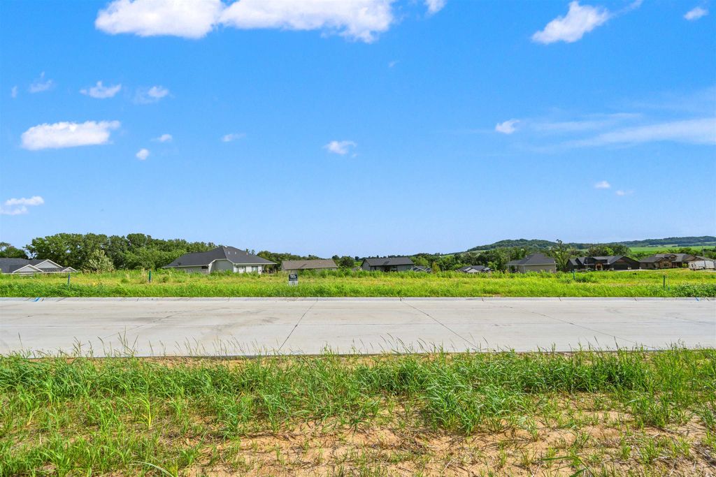 Photo of Lot 73 Waterbridge Lane, Dubuque, IA 52003 (MLS # 152537)