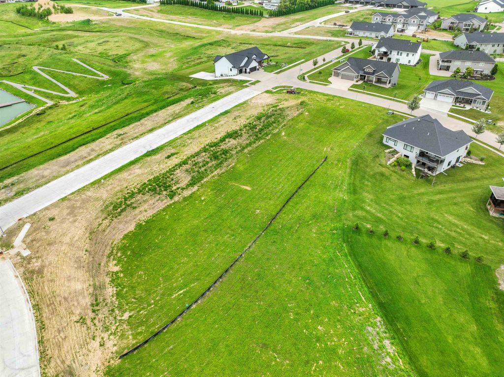 Photo of Lot 73 Waterbridge Lane, Dubuque, IA 52003 (MLS # 152537)