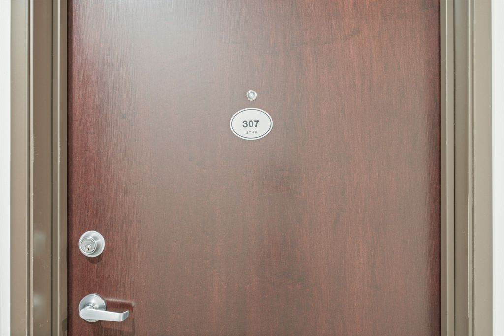 Photo of 120 Twin Steeples Circle NE #307 Cir, Dyersville, IA 52040 (MLS # 153854)