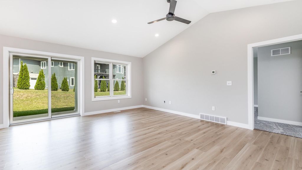 Photo of 1115 NW Clare Court, Cascade, IA 52033 (MLS # 153030)