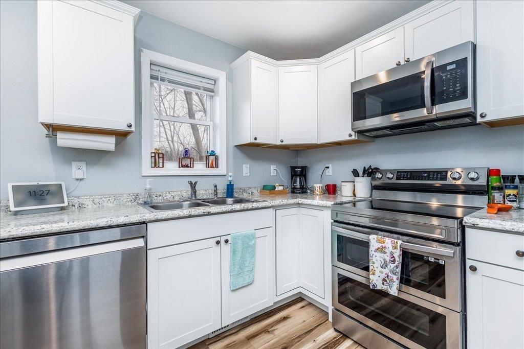 Photo of 2148 Bald Eagle Court, Dubuque, IA 52001 (MLS # 154071)