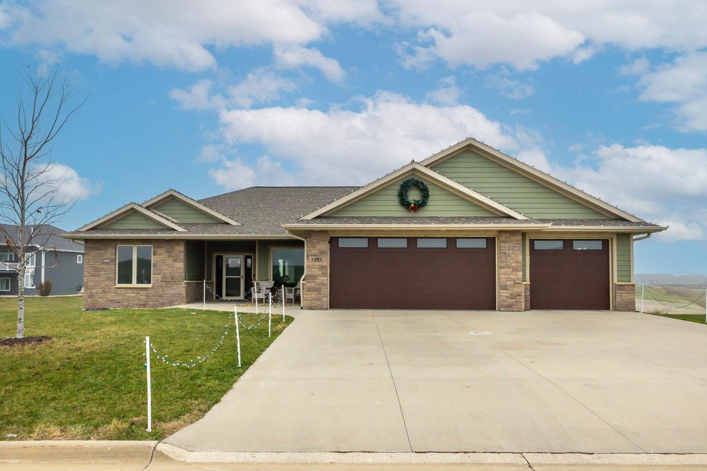 Photo of 8261 Ginger Drive, Peosta, IA 52068 (MLS # 153526)