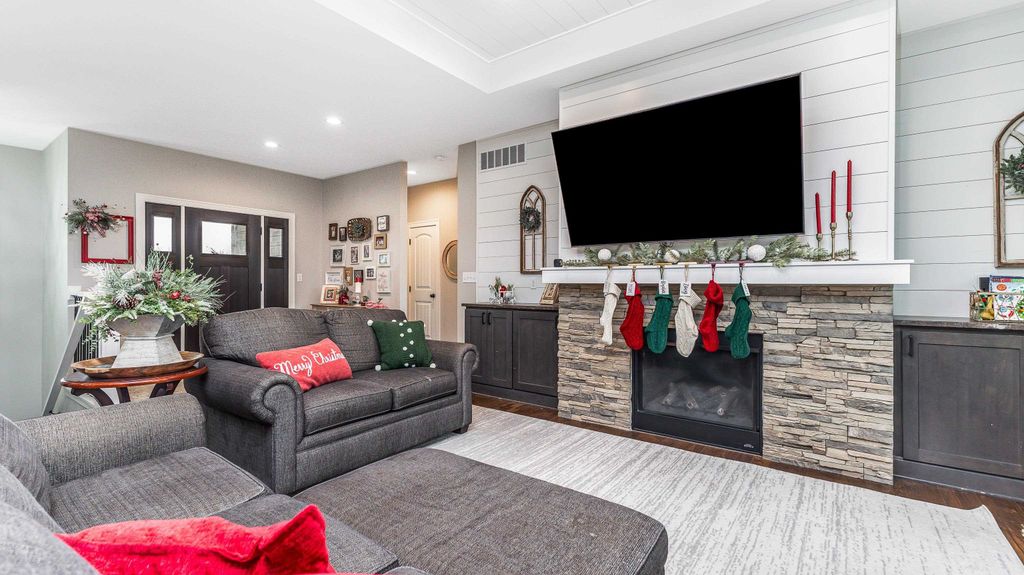 Photo of 8261 Ginger Drive, Peosta, IA 52068 (MLS # 153526)