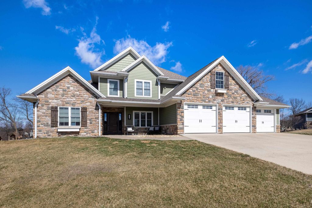Photo of 887 Amara Court, Peosta, IA 52068 (MLS # 154171)