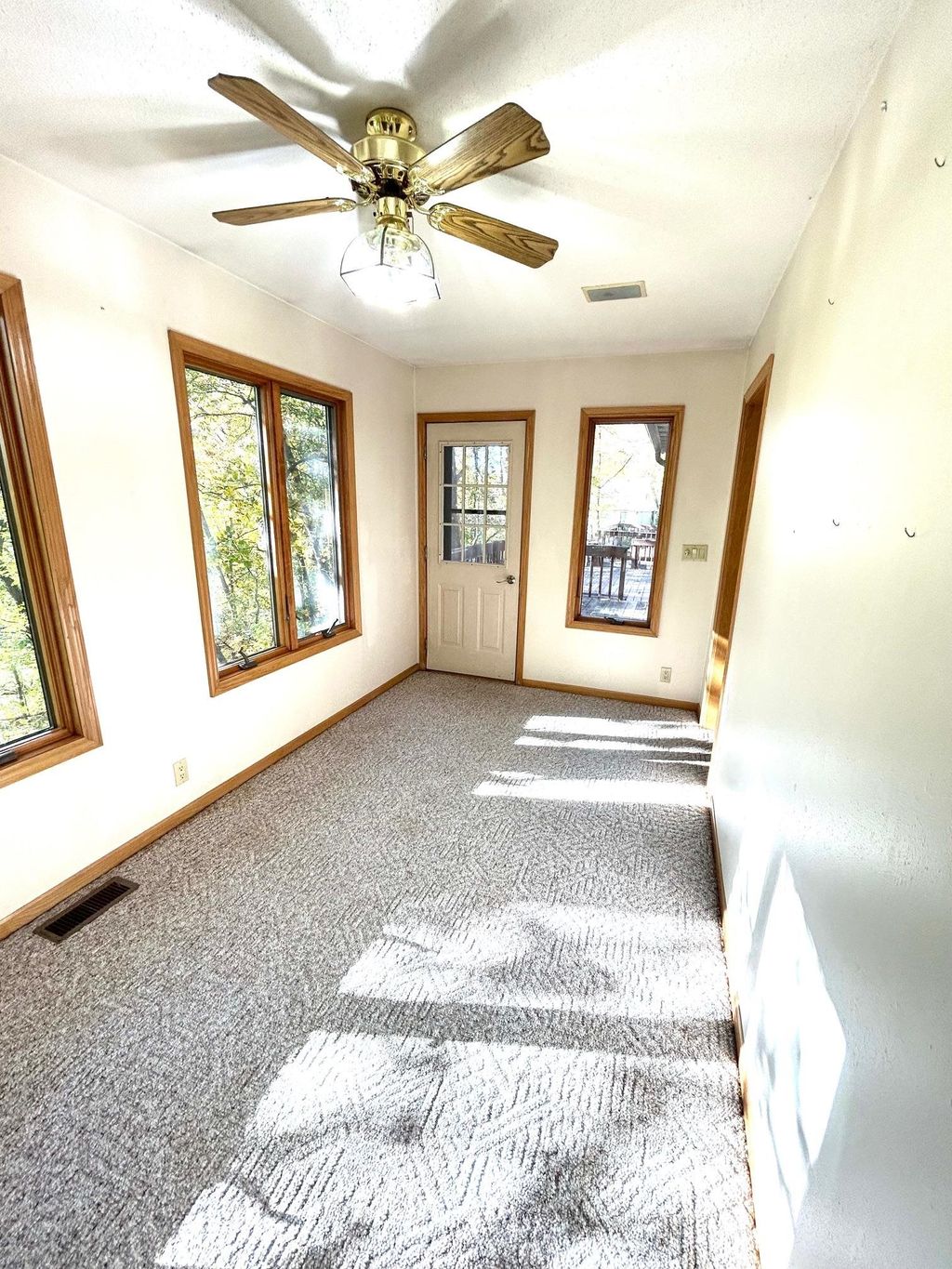 Photo of 2362 Woodridge Road, Decorah, IA 52101 (MLS # 153371)