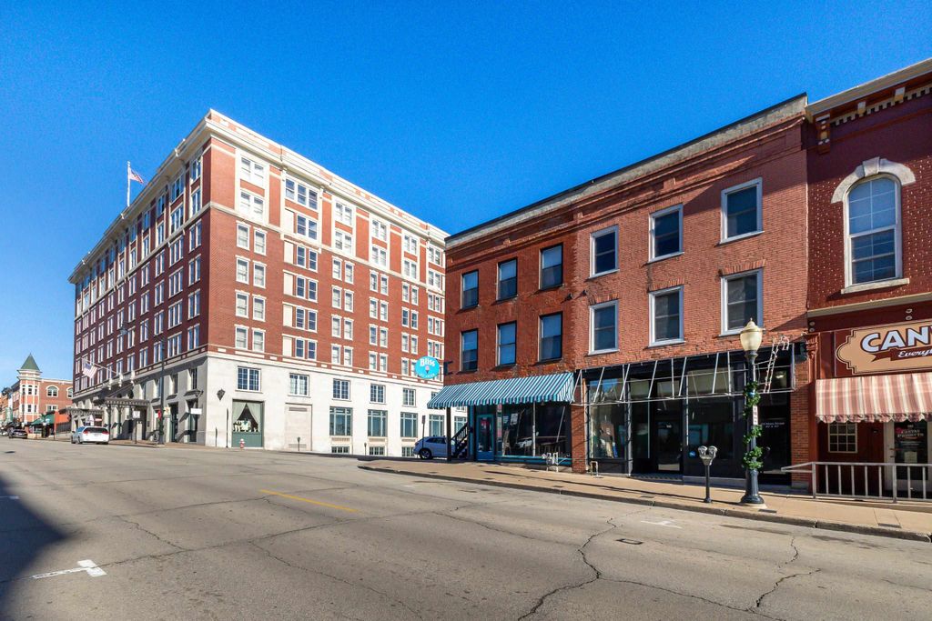 Photo of 190 Main Street, Dubuque, IA 52001 (MLS # 153215)